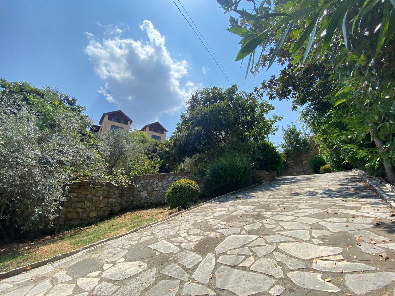 Villa Mugs Ljaknasi Buitenkant foto