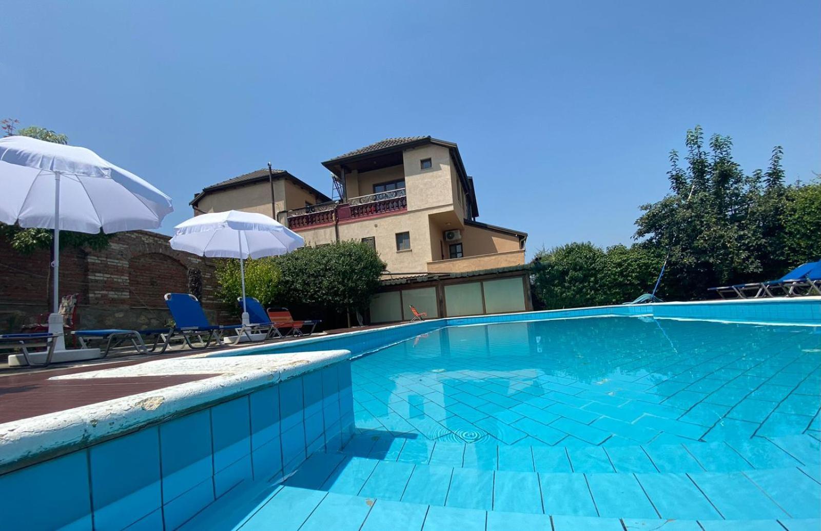 Villa Mugs Ljaknasi Buitenkant foto